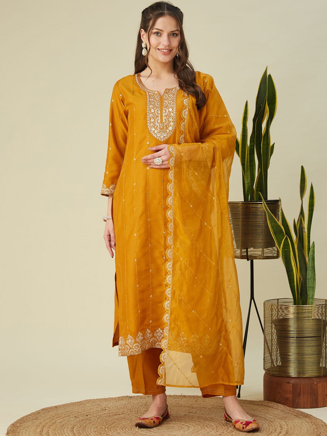 MOKOSH Floral Embroidered Sequinned Round Neck Straight Kurta with Trousers & Dupatta, Mustard
MOKOSH Floral Embroidered Sequinned Round Neck Straight Kurta with Trousers & Dupatta, Mustard