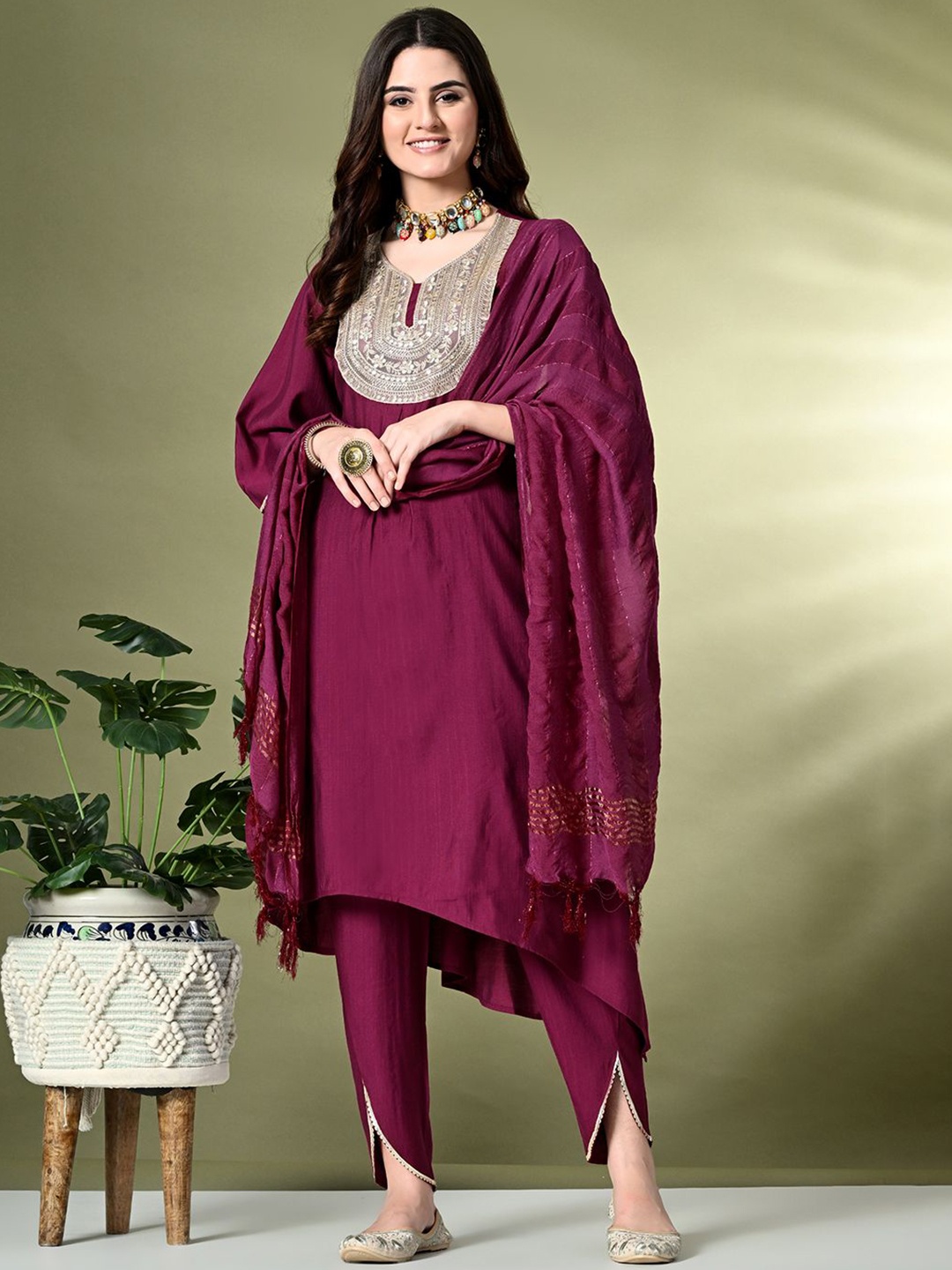 KALINI Floral Embroidered Zari V-Neck A-Line Kurta with Dhoti Pants & Dupatta, Magenta
KALINI Floral Embroidered Zari V-Neck A-Line Kurta with Dhoti Pants & Dupatta, Magenta
