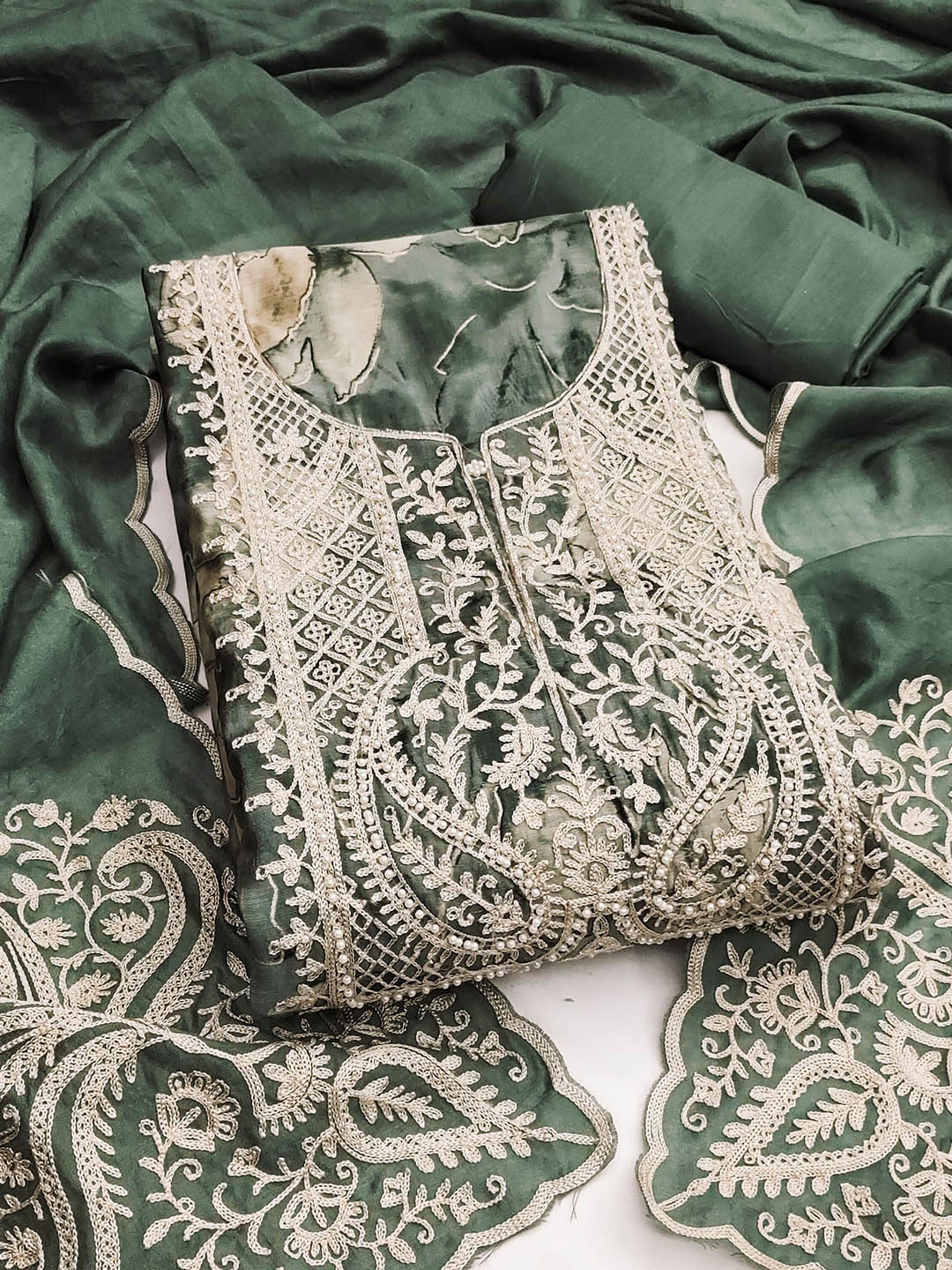 SAINOOR Embroidered Stones & Beads Embellished Printed Semi-Stitched Dress Material, Sea green
SAINOOR Embroidered Stones & Beads Embellished Printed Semi-Stitched Dress Material, Sea green