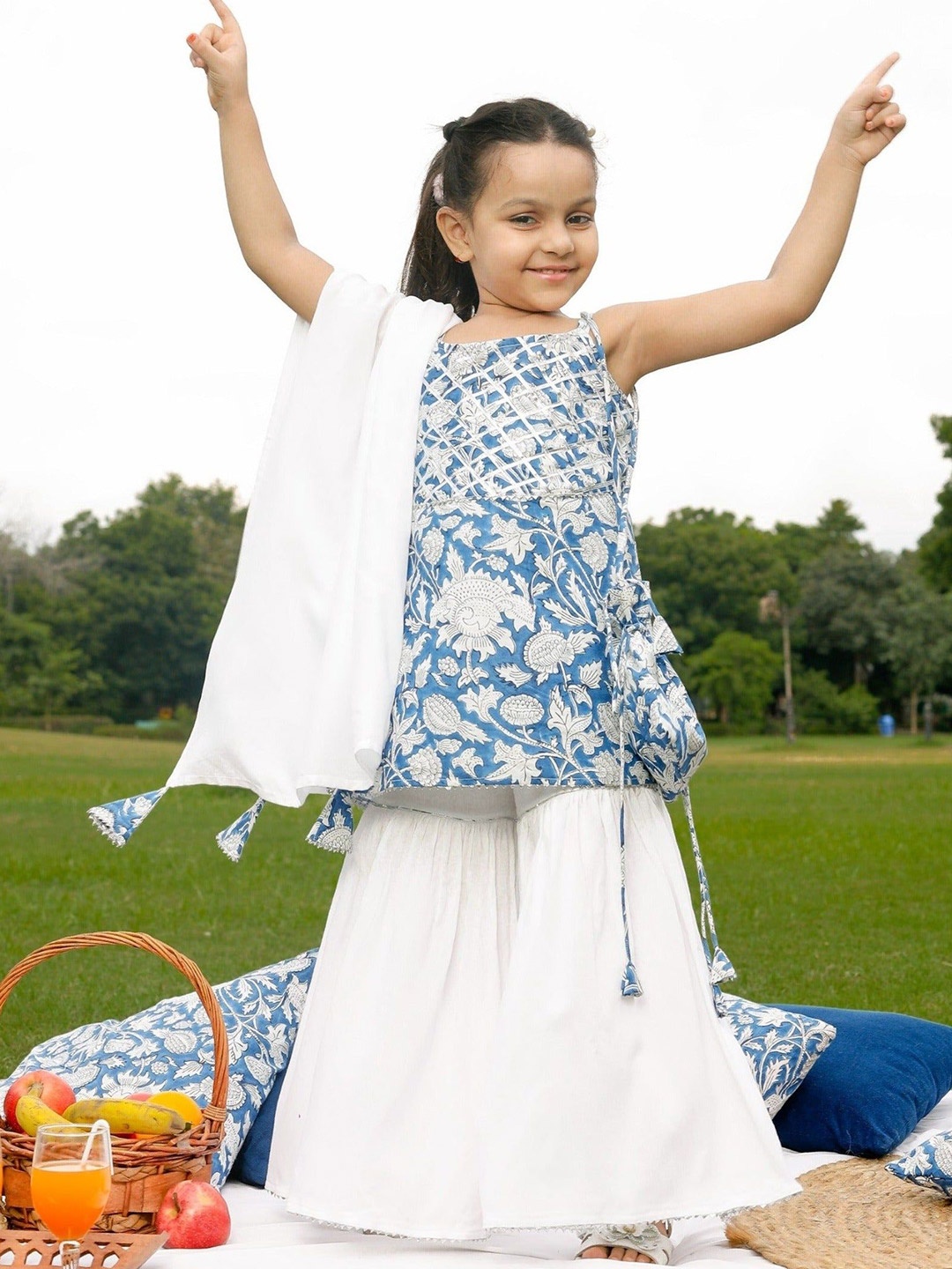 Thread & Button Girls Floral Printed Regular Pure Cotton Kurti with Sharara & With Dupatta, Blue
Thread & Button Girls Floral Printed Regular Pure Cotton Kurti with Sharara & With Dupatta, Blue