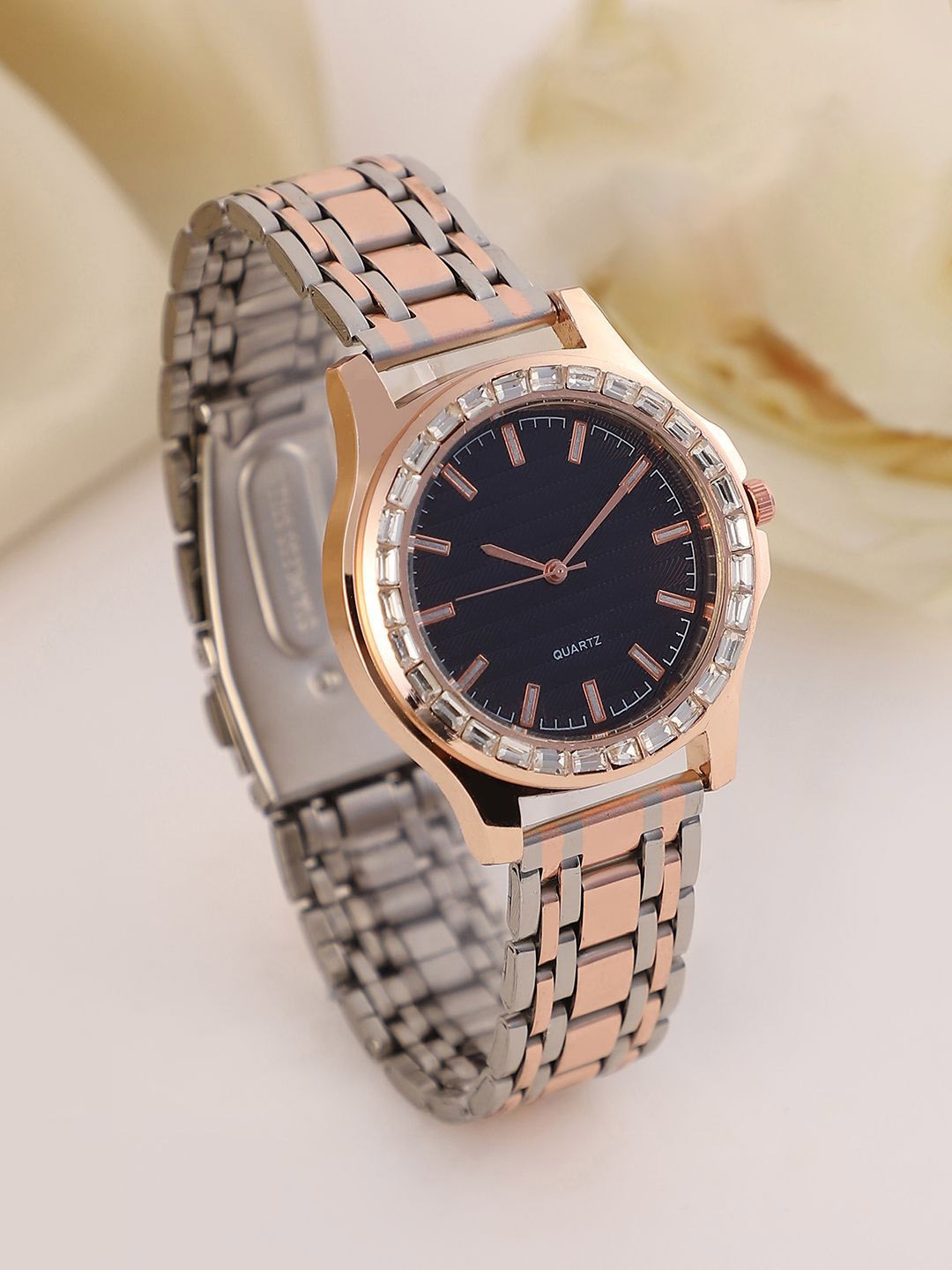 HAUTE SAUCE by Campus Sutra Women's The Orbitra Round Watch - Midnight Black SS25_HSWC1332, Multi
HAUTE SAUCE by Campus Sutra Women's The Orbitra Round Watch - Midnight Black SS25_HSWC1332, Multi