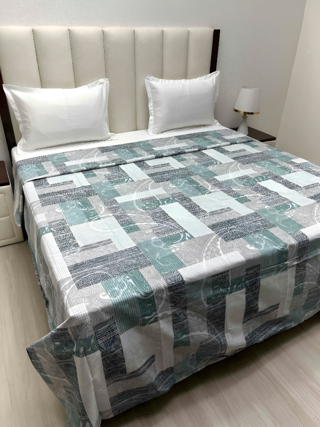 Pure Decor Green & Grey Ethnic Motifs Printed Pure Cotton 350 TC King Size Duvet Cover
Pure Decor Green & Grey Ethnic Motifs Printed Pure Cotton 350 TC King Size Duvet Cover