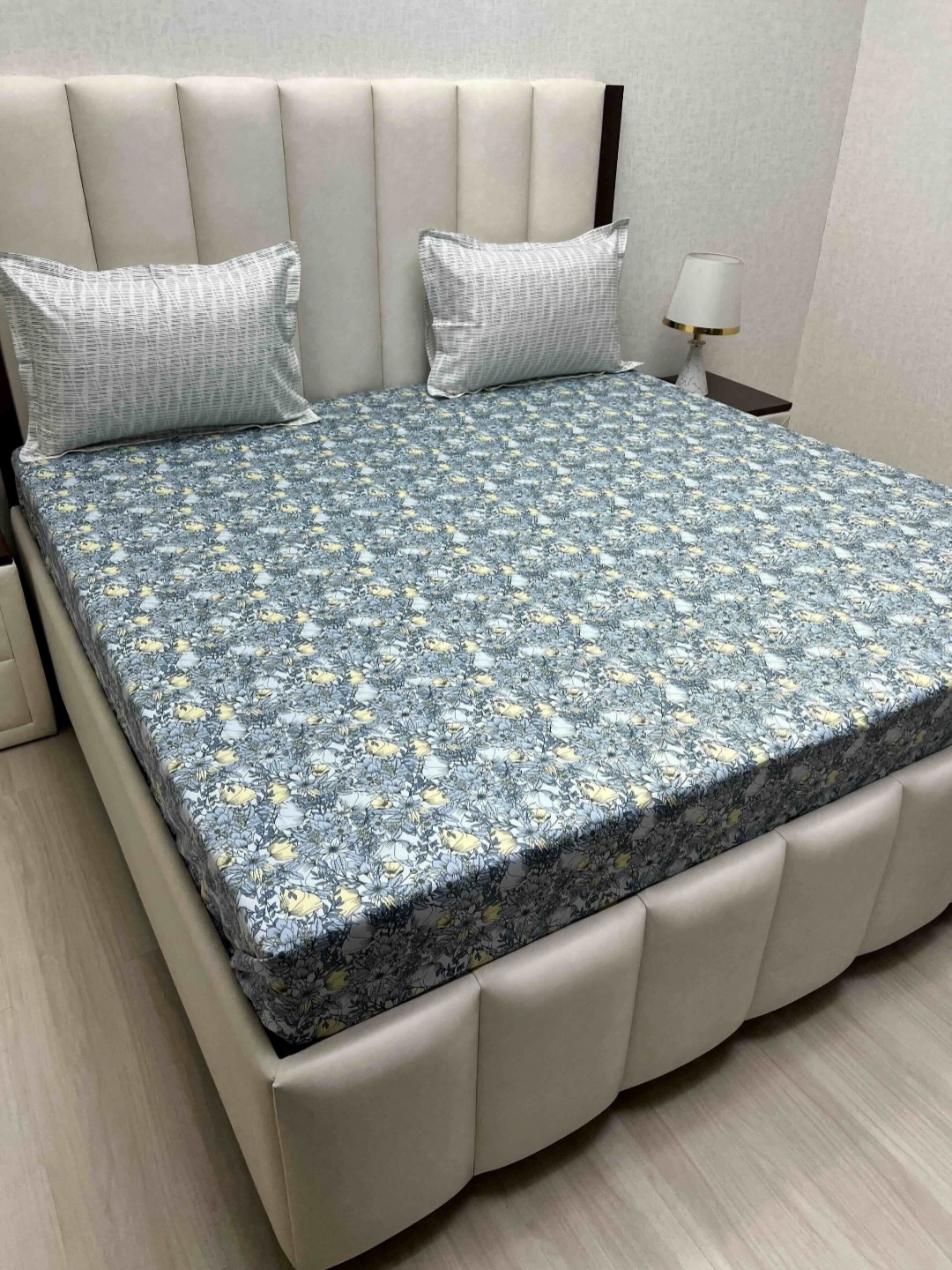 Pure Decor Lifestyle Blue & Yellow Printed Cotton 380 TC King Bedsheet Set 2.74 m x 2.74 m
Pure Decor Lifestyle Blue & Yellow Printed Cotton 380 TC King Bedsheet Set 2.74 m x 2.74 m