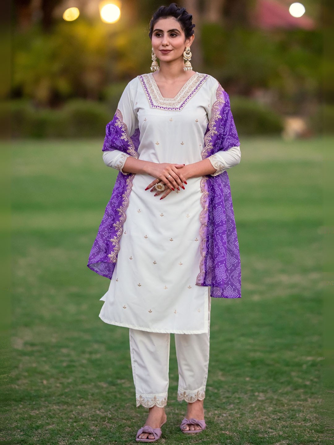 NIZA FASHION Women Ethnic Motifs Embroidered Regular Kurta with Trousers & With Dupatta, White
NIZA FASHION Women Ethnic Motifs Embroidered Regular Kurta with Trousers & With Dupatta, White