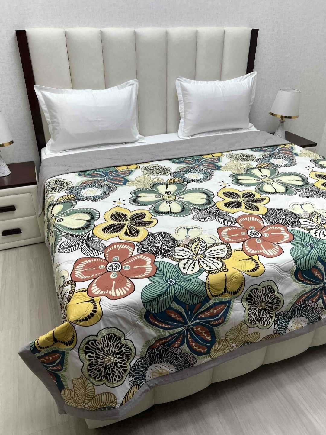 Pure Decor White & Green Floral Printed Microfiber AC Room 180 GSM Double Bed Comforter
Pure Decor White & Green Floral Printed Microfiber AC Room 180 GSM Double Bed Comforter