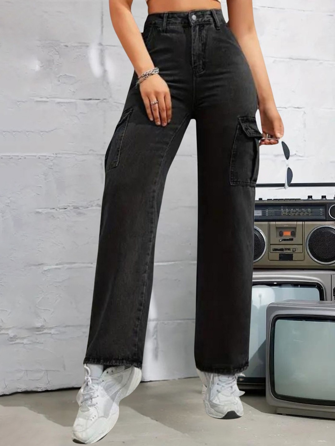 DressBerry Women Comfort Straight Fit High-Rise Light Fade Acid Wash Stretchable Jeans, Black
DressBerry Women Comfort Straight Fit High-Rise Light Fade Acid Wash Stretchable Jeans, Black