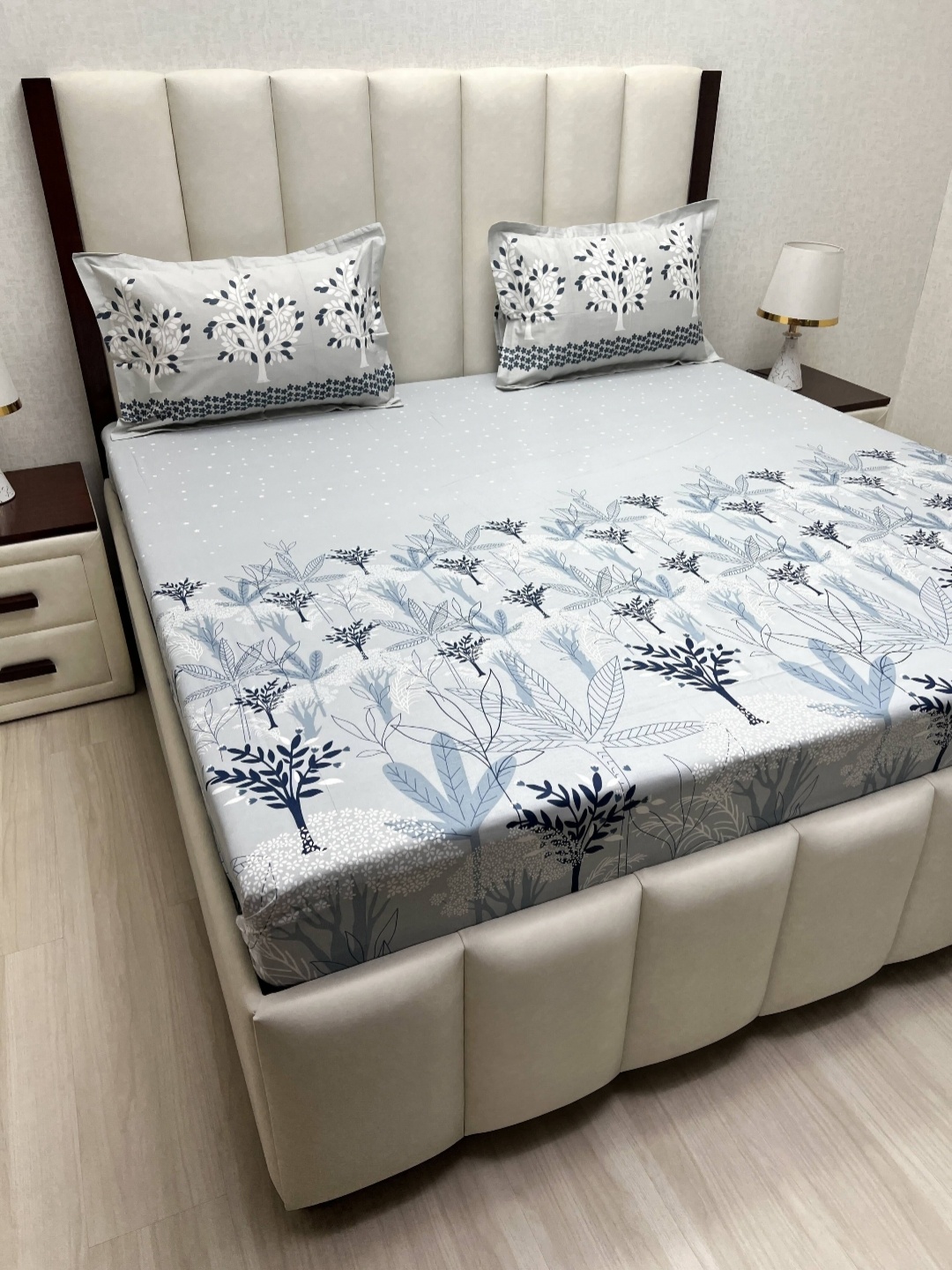 Pure Decor Lifestyle Grey Printed Pure Cotton 300TC King Bedsheet Sets - 2.74 m x 2.74
Pure Decor Lifestyle Grey Printed Pure Cotton 300TC King Bedsheet Sets - 2.74 m x 2.74