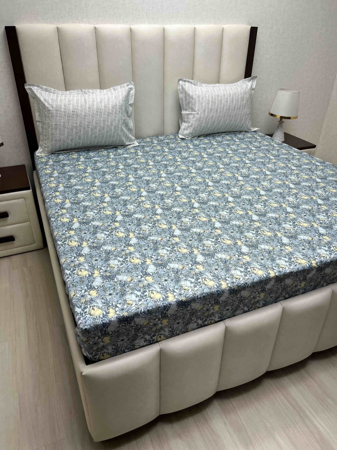 Pure Decor Lifestyle Blue Printed 260 TC Pure Cotton King Bedsheet Set- 2.74 m x 2.74 m
Pure Decor Lifestyle Blue Printed 260 TC Pure Cotton King Bedsheet Set- 2.74 m x 2.74 m