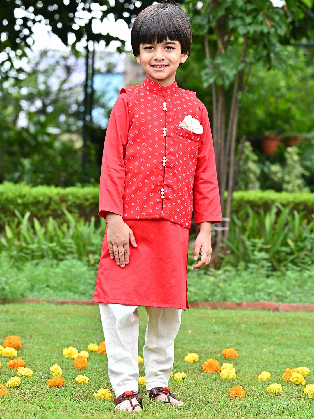 EthIndia Boys Bandhani Printed Pure Cotton Straight Kurta With Pyjama And Nehru Jacket, Red
EthIndia Boys Bandhani Printed Pure Cotton Straight Kurta With Pyjama And Nehru Jacket, Red
