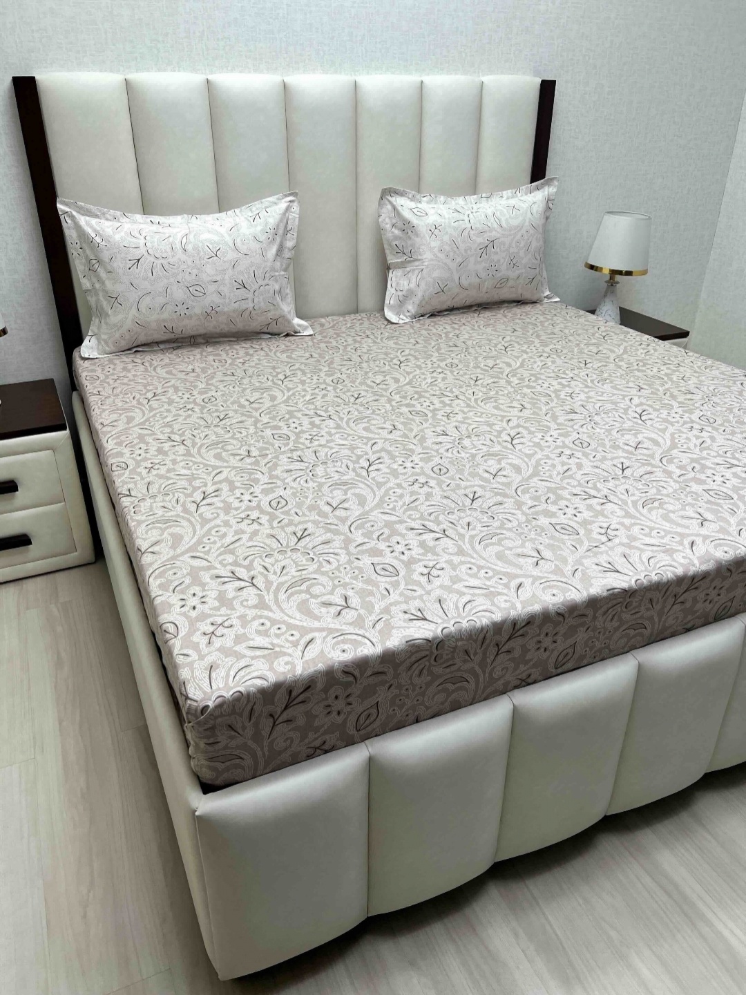 Pure Decor Lifestyle White Printed Pure Cotton 220 TC King Bedsheet Set 2.74m X 2.74m, Brown
Pure Decor Lifestyle White Printed Pure Cotton 220 TC King Bedsheet Set 2.74m X 2.74m, Brown