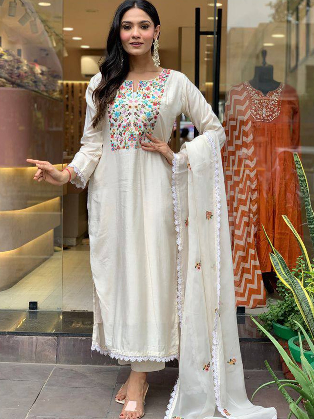 Moda Rapido Women Floral Embroidered Regular Sequinned Kurta with Trousers & With Dupatta, White
Moda Rapido Women Floral Embroidered Regular Sequinned Kurta with Trousers & With Dupatta, White
