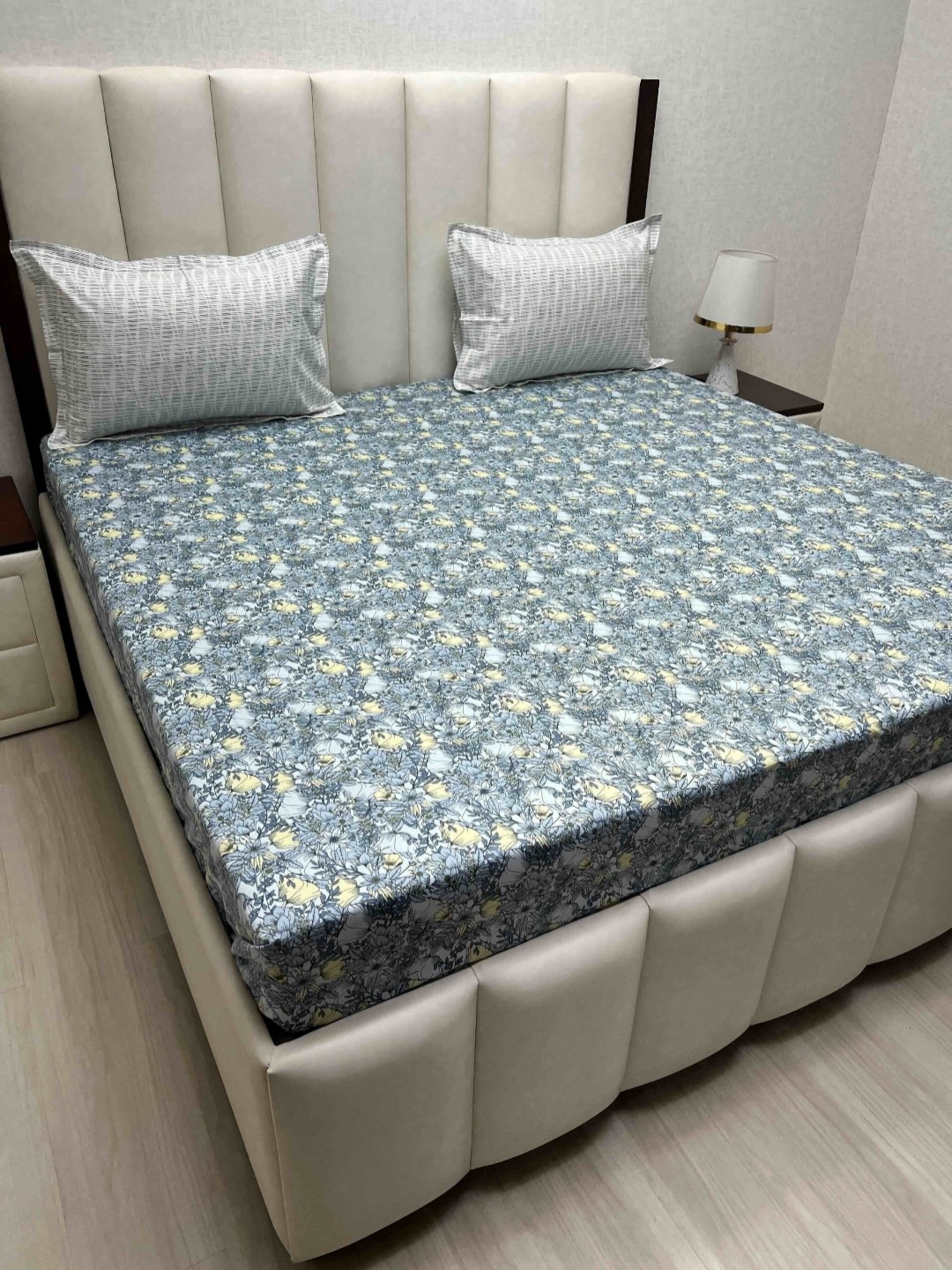 Pure Decor Lifestyle Blue Printed 300 TC Pure Cotton King Bedsheet Set 2.74 m x 2.74 m
Pure Decor Lifestyle Blue Printed 300 TC Pure Cotton King Bedsheet Set 2.74 m x 2.74 m