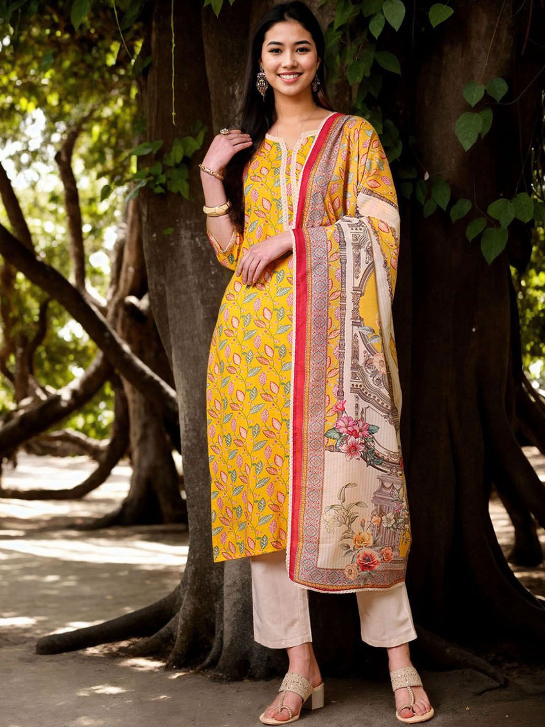 Anouk Floral Printed Notch Neck Pure Cotton Straight Kurta With Trousers & Dupatta, Yellow
Anouk Floral Printed Notch Neck Pure Cotton Straight Kurta With Trousers & Dupatta, Yellow