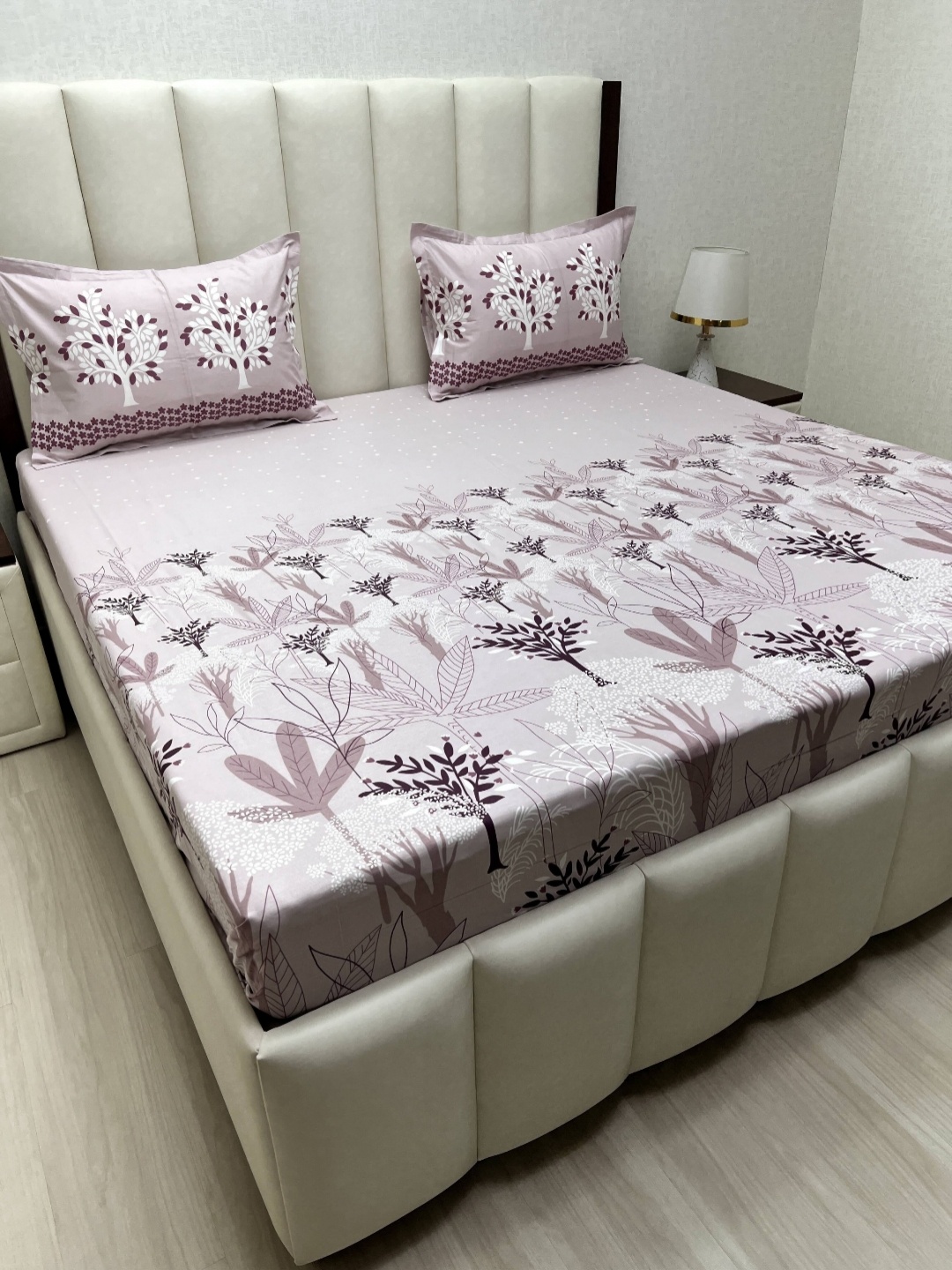 Pure Decor Lifestyle Purple Printed Pure Cotton 240TC King Bedsheet Sets - 2.74 m x 2.74
Pure Decor Lifestyle Purple Printed Pure Cotton 240TC King Bedsheet Sets - 2.74 m x 2.74