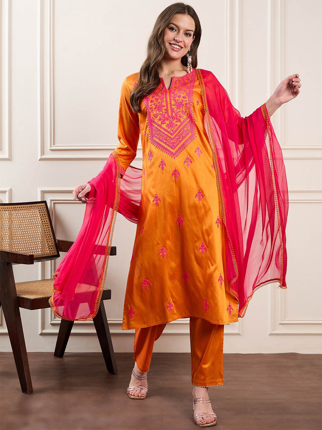 House of Pataudi Floral Embroidered Notch-Neck Straight Kurta With Trousers And Dupatta, Orange
House of Pataudi Floral Embroidered Notch-Neck Straight Kurta With Trousers And Dupatta, Orange