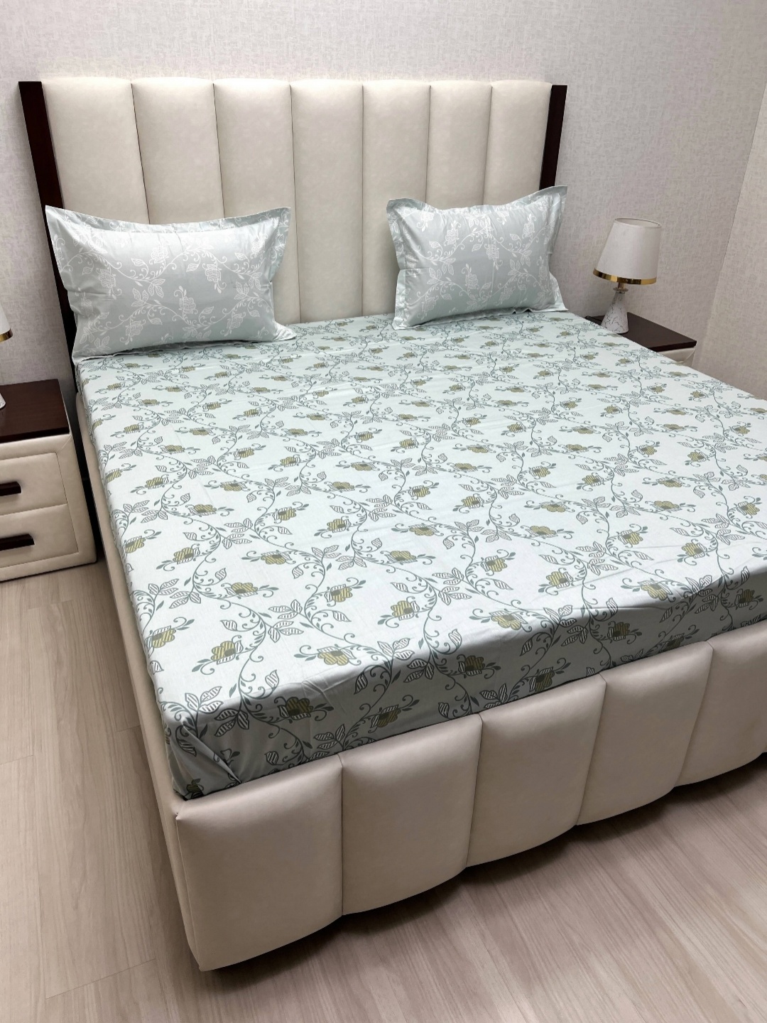 Pure Decor Lifestyle Green Floral Printed Cotton 300 TC King Bedsheet Set 2.74 m X 2.74 m
Pure Decor Lifestyle Green Floral Printed Cotton 300 TC King Bedsheet Set 2.74 m X 2.74 m