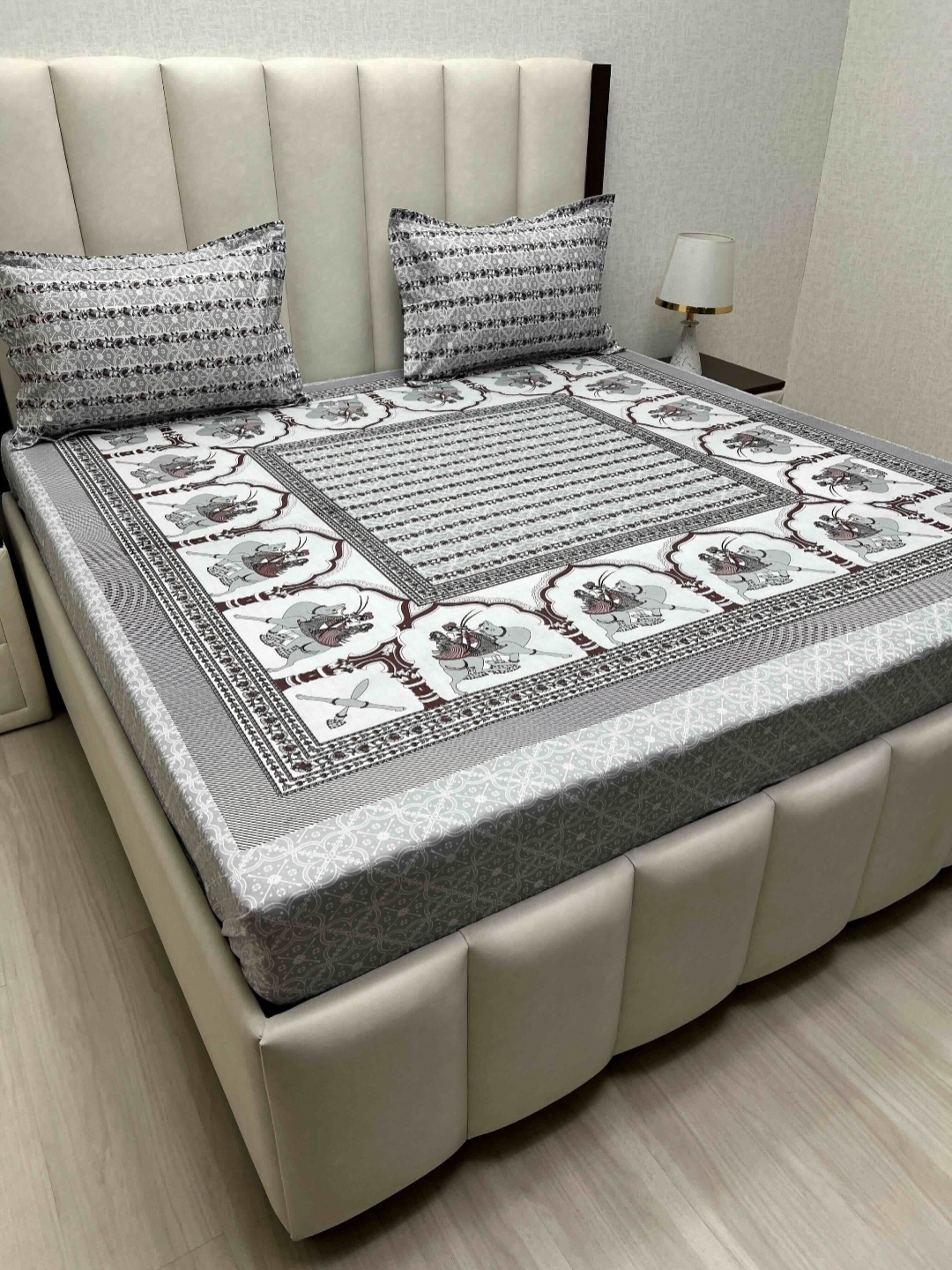 Pure Decor Lifestyle Grey Printed Pure Cotton 240 TC King Bedsheet Set 2.74m x 2.74m
Pure Decor Lifestyle Grey Printed Pure Cotton 240 TC King Bedsheet Set 2.74m x 2.74m