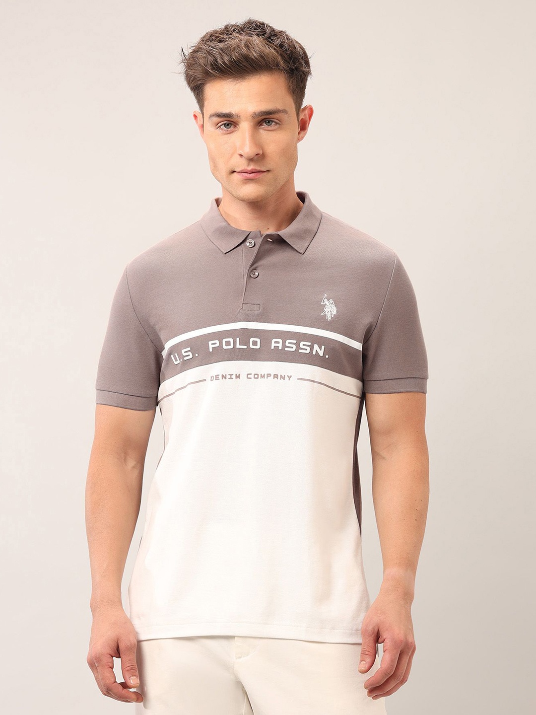 U.S. Polo Assn. Denim Co. Men Brand Logo Colourblocked Polo Collar Pockets Slim Fit T-shirt, White
U.S. Polo Assn. Denim Co. Men Brand Logo Colourblocked Polo Collar Pockets Slim Fit T-shirt, White
