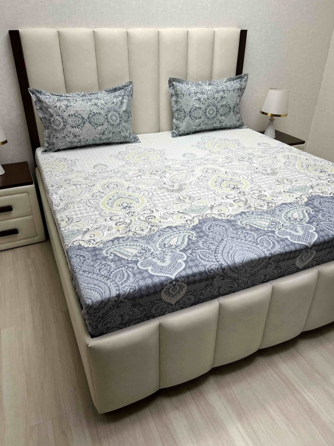 Pure Decor Lifestyle Blue & Grey Printed Cotton 250 TC King Bedsheet Set 2.74m x 2.74m
Pure Decor Lifestyle Blue & Grey Printed Cotton 250 TC King Bedsheet Set 2.74m x 2.74m