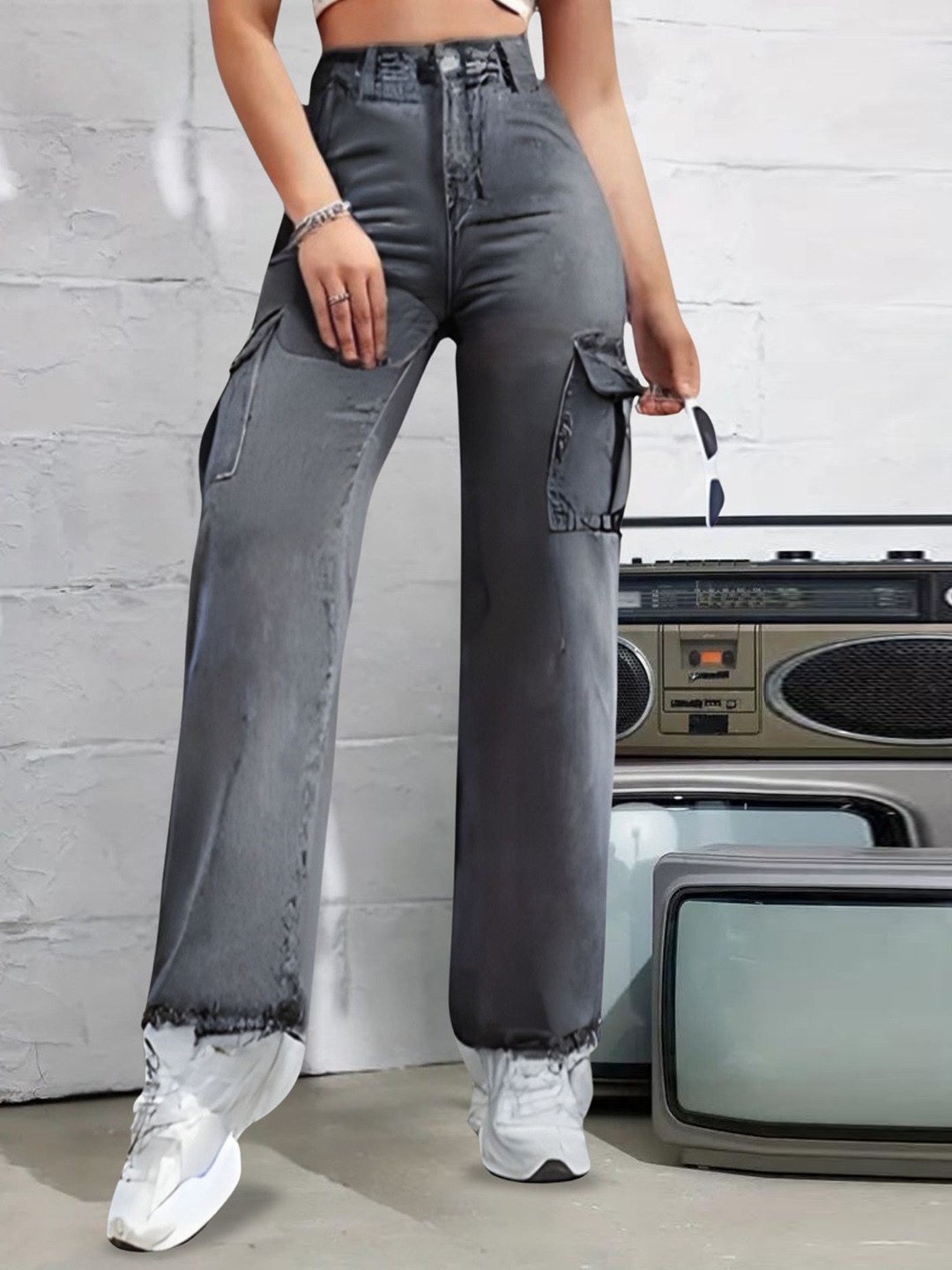 DressBerry Women Comfort Straight Fit High-Rise Light Fade Acid Wash Stretchable Jeans, Grey
DressBerry Women Comfort Straight Fit High-Rise Light Fade Acid Wash Stretchable Jeans, Grey