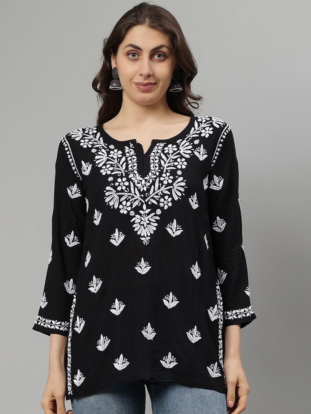 Seva Chikan Ethnic Motifs Embroidered Chikankari Modal Handloom Chikankari Kurti, Black
Seva Chikan Ethnic Motifs Embroidered Chikankari Modal Handloom Chikankari Kurti, Black