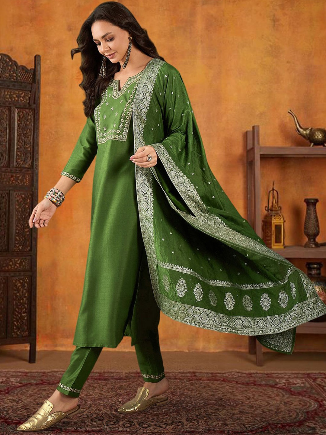 Sangria Floral Yoke Design Notch Neck Sequinned Straight Kurta With Trouser & Dupatta, Green
Sangria Floral Yoke Design Notch Neck Sequinned Straight Kurta With Trouser & Dupatta, Green