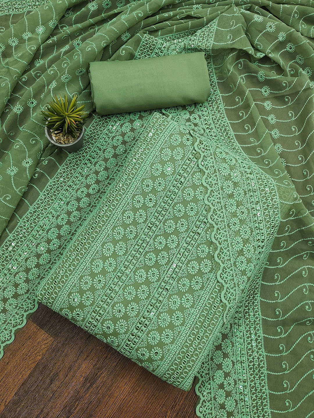 Rangtulika Floral Embroidered Sequinned Unstitched Dress Material, Fluorescent green
Rangtulika Floral Embroidered Sequinned Unstitched Dress Material, Fluorescent green
