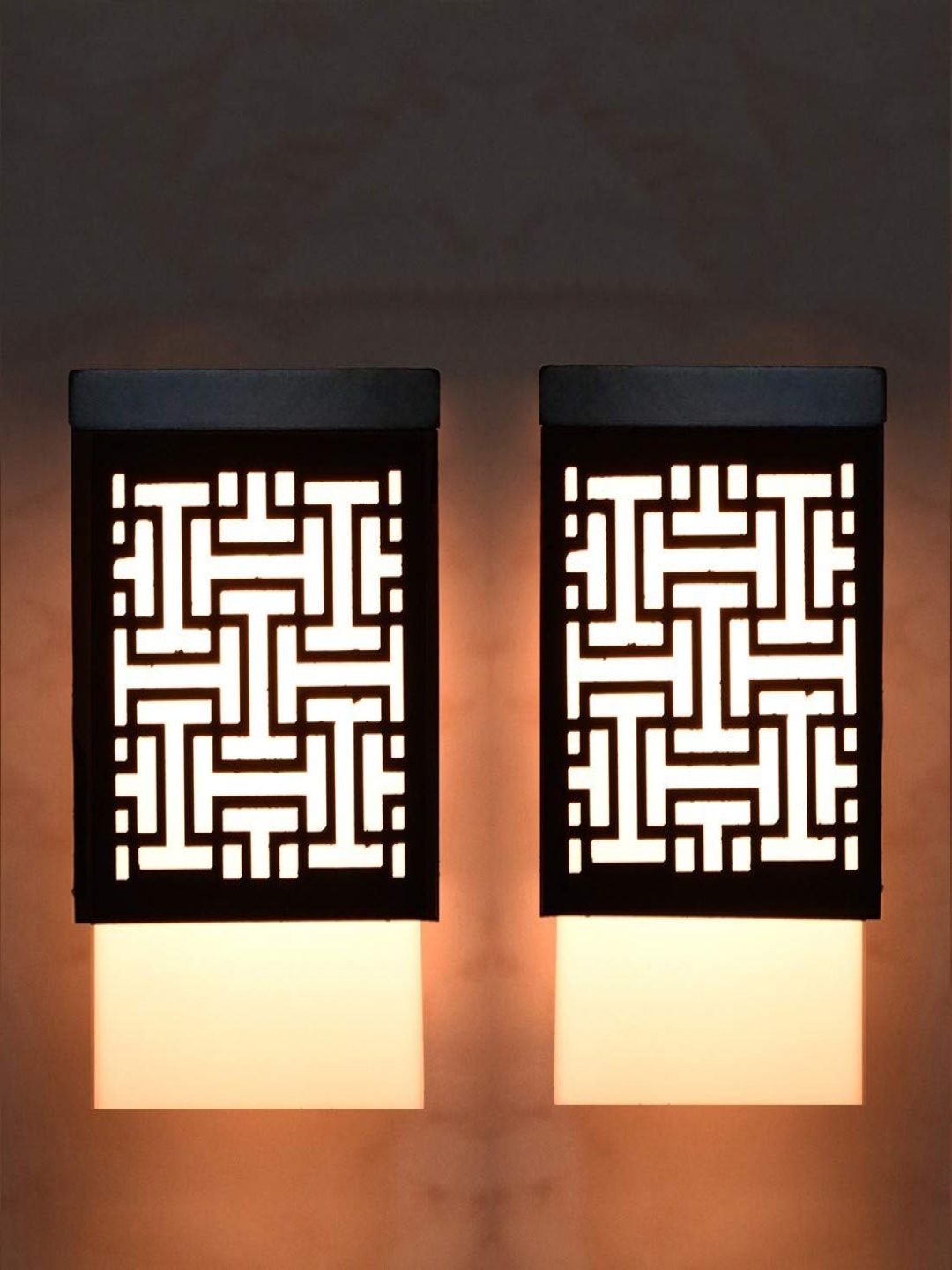 Gojeeva Black and White 2 Pieces Textured Wooden Contemporary Square Shaped Wall Lamps
Gojeeva Black and White 2 Pieces Textured Wooden Contemporary Square Shaped Wall Lamps