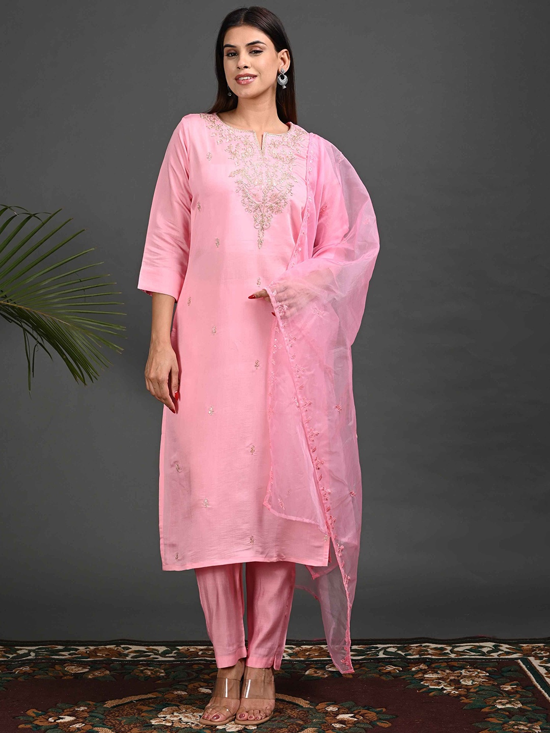 GOLDSTROMS Embroidered Zari Notch Neck Georgette Straight Kurta With Trousers & Dupatta, Pink
GOLDSTROMS Embroidered Zari Notch Neck Georgette Straight Kurta With Trousers & Dupatta, Pink