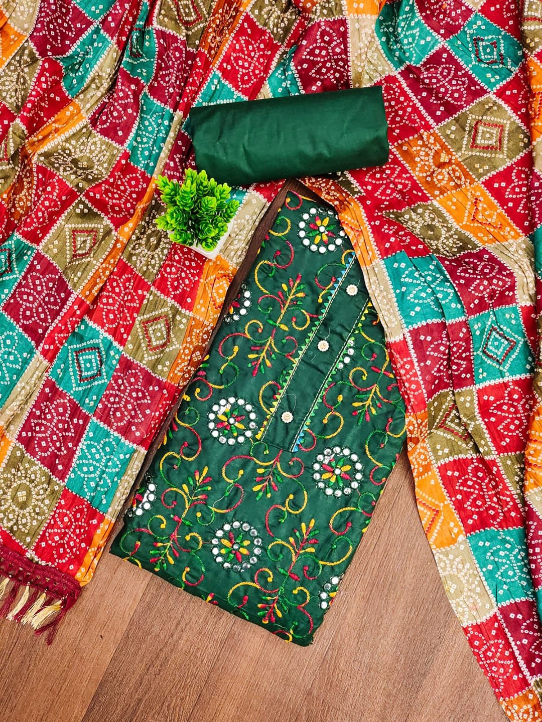 BlissFlair Floral Embroidered Mirror Work Pure Cotton Unstitched Dress Material, Green
BlissFlair Floral Embroidered Mirror Work Pure Cotton Unstitched Dress Material, Green