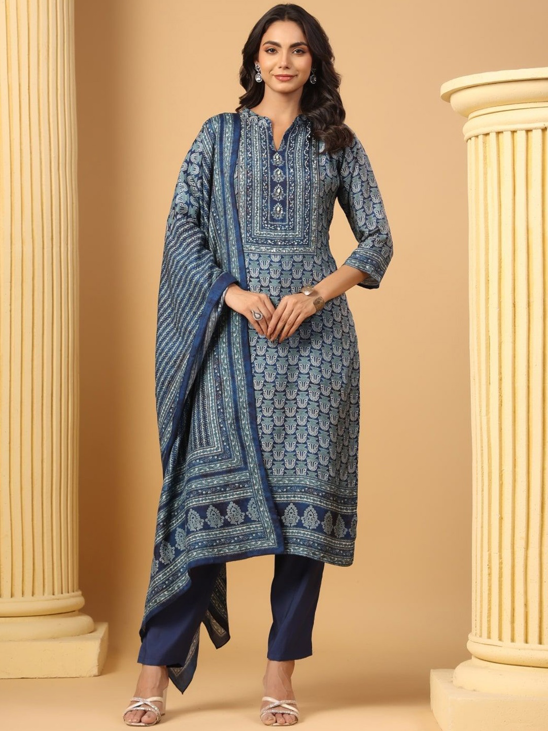 Sindh Fashion Women Ethnic Motifs Printed Regular Kurta with Trousers & With Dupatta, Blue
Sindh Fashion Women Ethnic Motifs Printed Regular Kurta with Trousers & With Dupatta, Blue