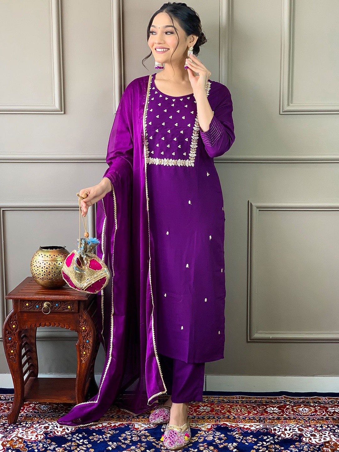 KAUTIK FABRICS Women Floral Embroidered Regular Thread Work Kurta with Trousers & With Dupatta, Violet
KAUTIK FABRICS Women Floral Embroidered Regular Thread Work Kurta with Trousers & With Dupatta, Violet