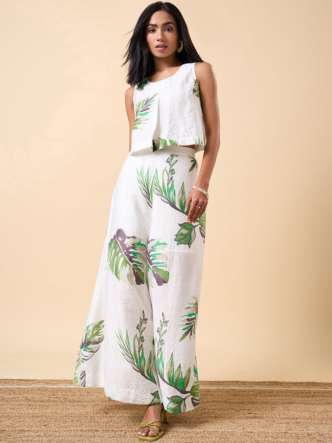 Marigold Lane Tropical Printed Round Neck Sleeveless Printed Top With Palazzo, White
Marigold Lane Tropical Printed Round Neck Sleeveless Printed Top With Palazzo, White