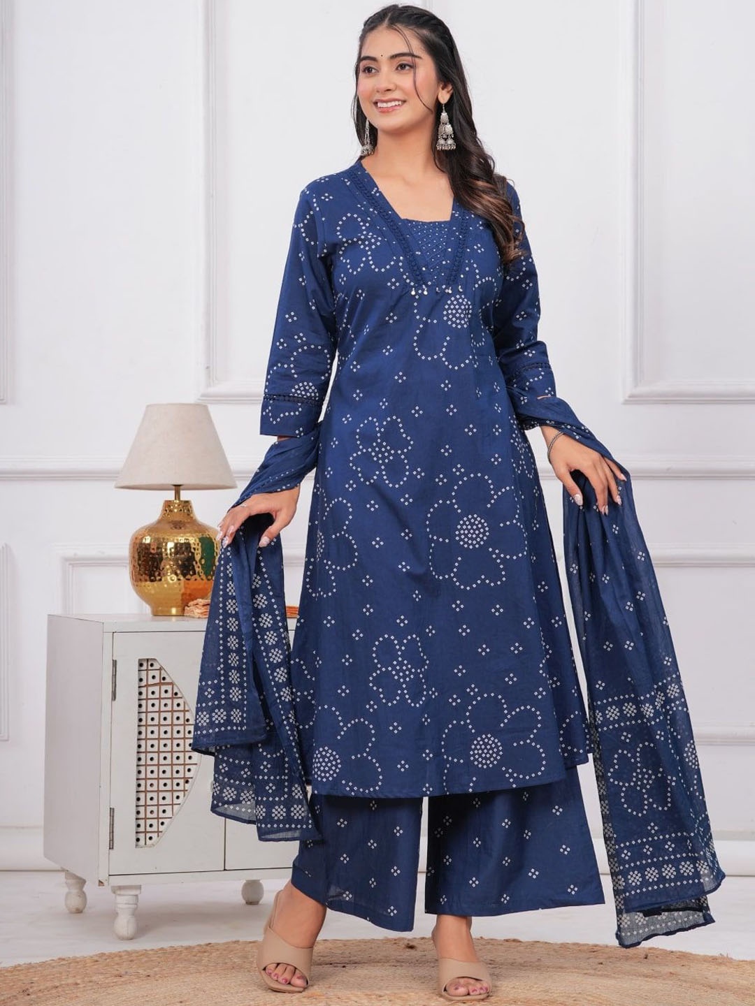Sindh Fashion Women Floral Printed Regular Kurta with Palazzos & With Dupatta, Navy blue
Sindh Fashion Women Floral Printed Regular Kurta with Palazzos & With Dupatta, Navy blue