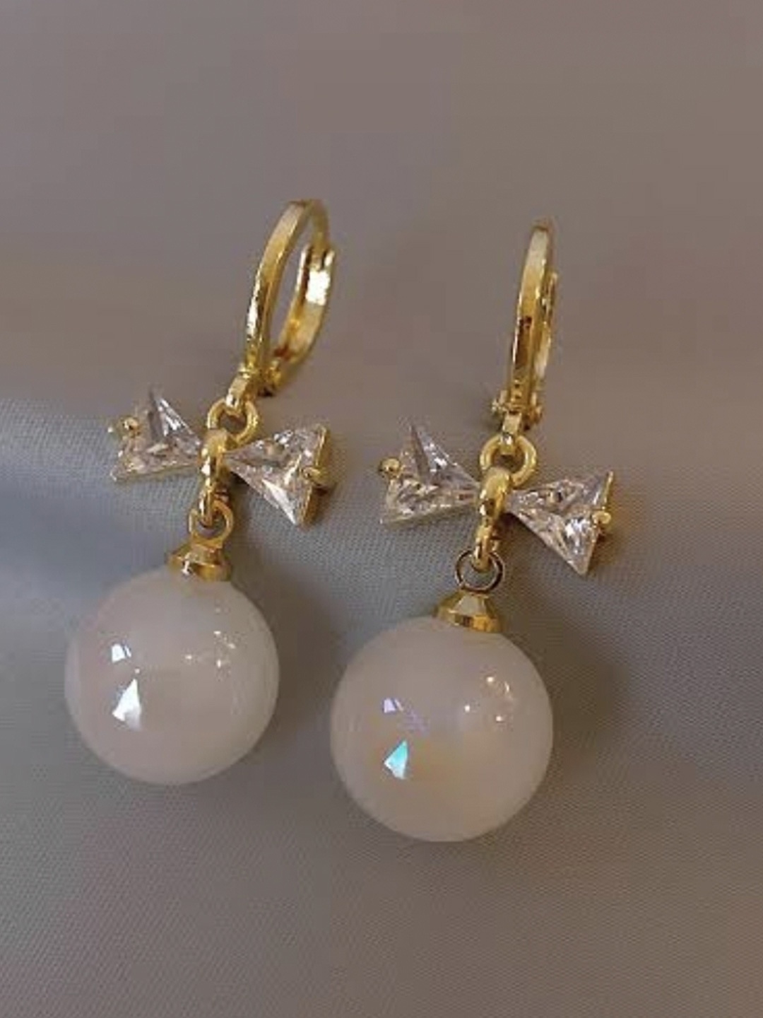 V FASHION JEWELLERY Gold-Plated Pearls Ball Beaded Contemporary Shaped Drop Earrings
V FASHION JEWELLERY Gold-Plated Pearls Ball Beaded Contemporary Shaped Drop Earrings