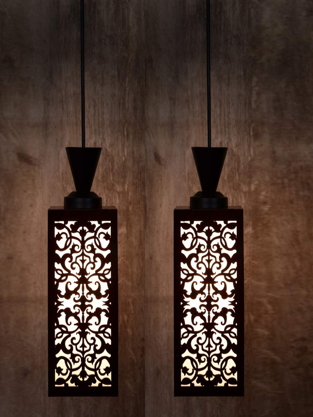 Gojeeva Black and White 2 Pieces Wooden Textured Contemporary Square Shaped Wall Lamps
Gojeeva Black and White 2 Pieces Wooden Textured Contemporary Square Shaped Wall Lamps