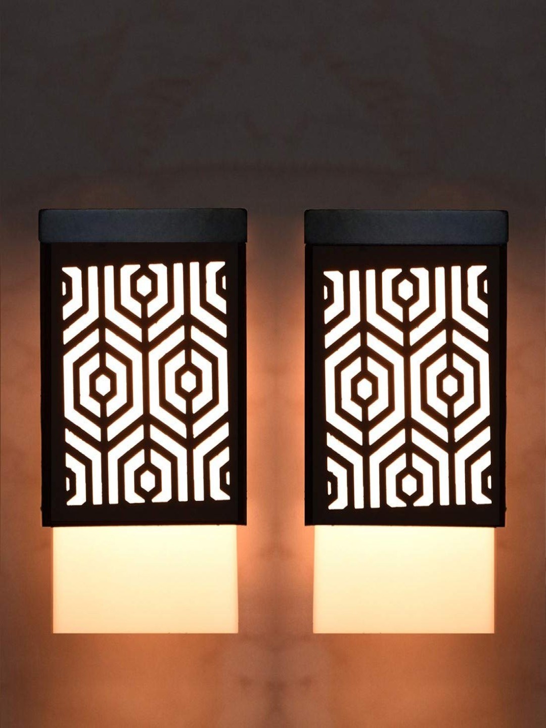 Gojeeva Black & White 2 Pieces Textured Wooden Square Shaped Contemporary Ceiling Lamps
Gojeeva Black & White 2 Pieces Textured Wooden Square Shaped Contemporary Ceiling Lamps
