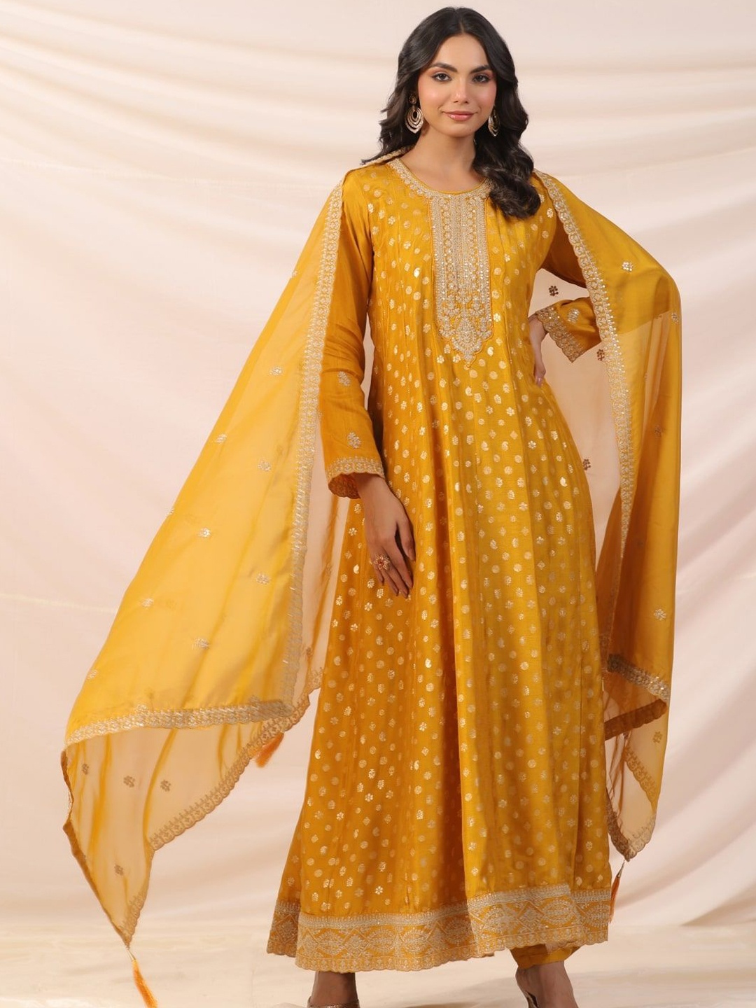 Sindh Fashion Women Ethnic Motifs Embroidered Regular Sequinned Kurta with Trousers & With Dupatta, Yellow
Sindh Fashion Women Ethnic Motifs Embroidered Regular Sequinned Kurta with Trousers & With Dupatta, Yellow
