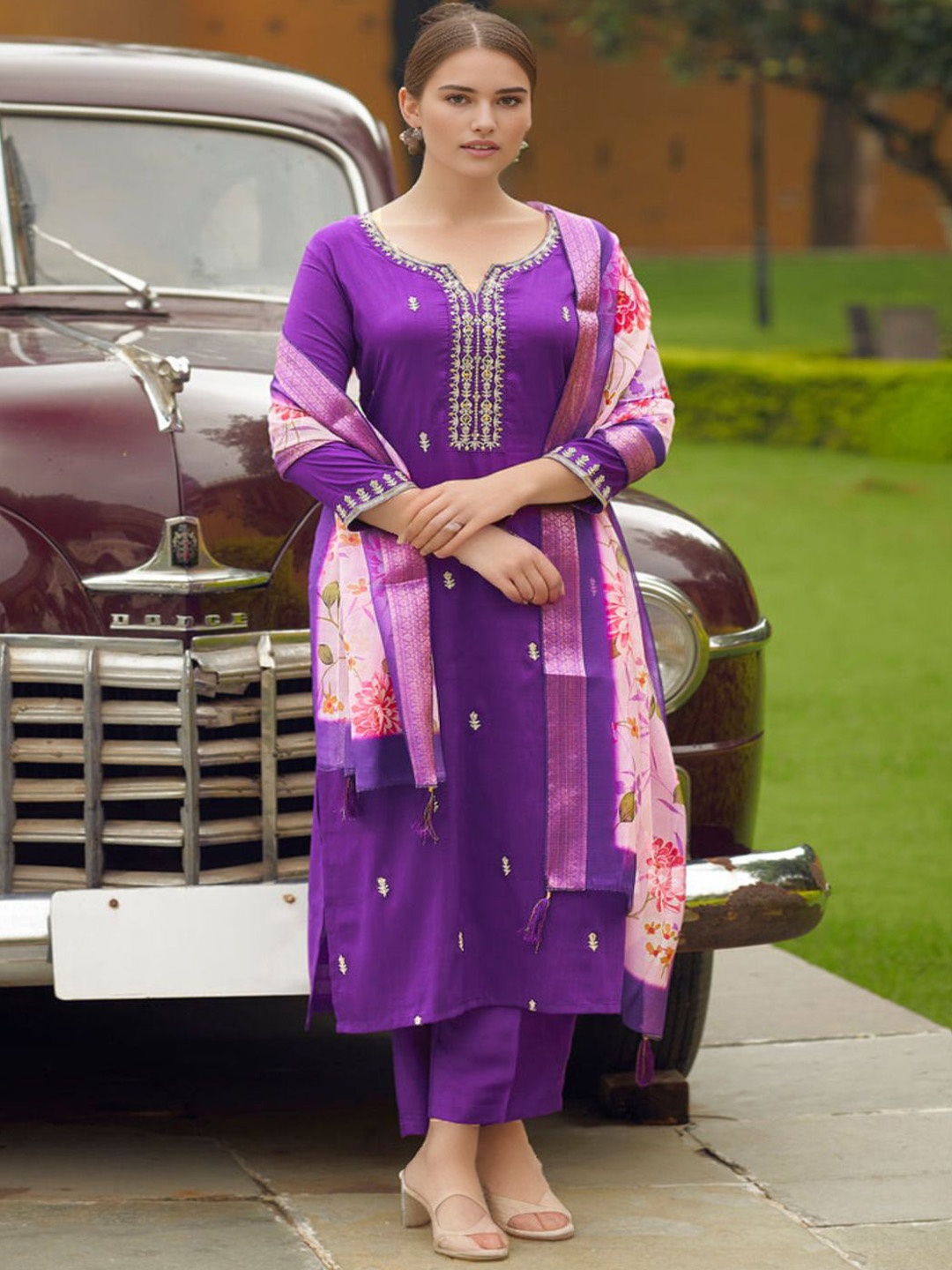 KALINI Floral Embroidered Notch Neck Chanderi Silk Straight Kurta With Trousers & Dupatta, Purple
KALINI Floral Embroidered Notch Neck Chanderi Silk Straight Kurta With Trousers & Dupatta, Purple
