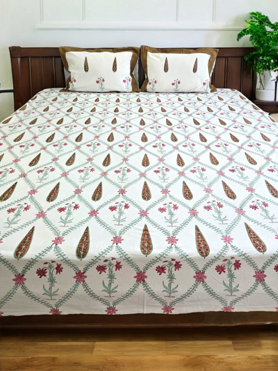 Feels Like Home Jashn Collection Brown Printed Cotton King Bedsheet Set 2.74 x 2.54m
Feels Like Home Jashn Collection Brown Printed Cotton King Bedsheet Set 2.74 x 2.54m