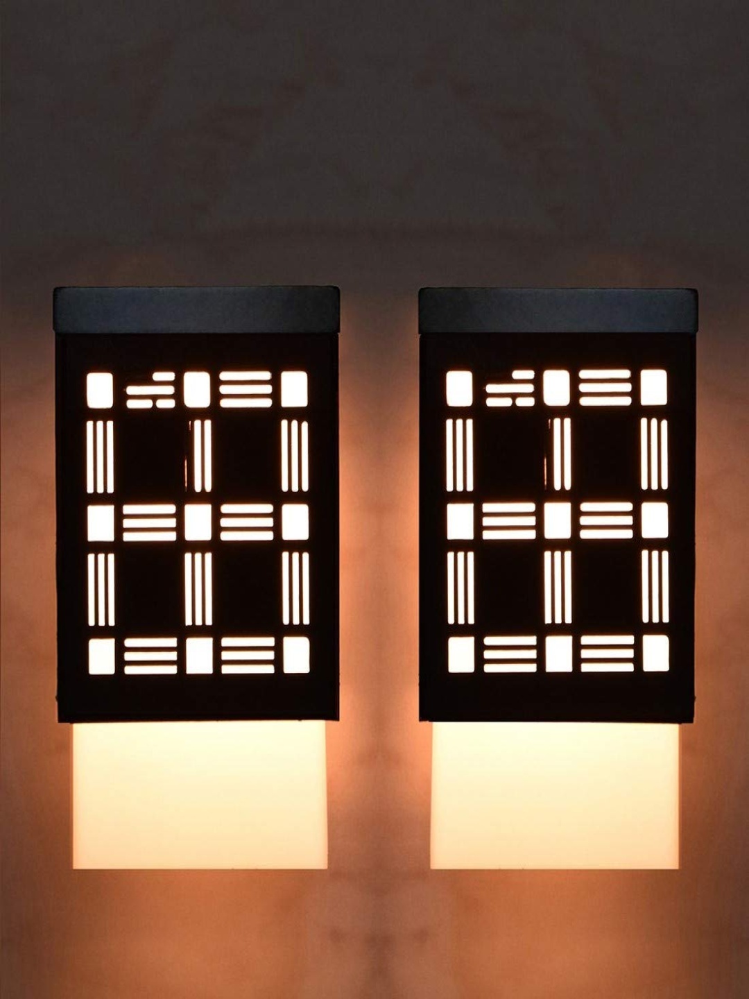 Gojeeva Black and White 2 Pieces Wooden Textured Contemporary Square Shaped Wall Lamps
Gojeeva Black and White 2 Pieces Wooden Textured Contemporary Square Shaped Wall Lamps