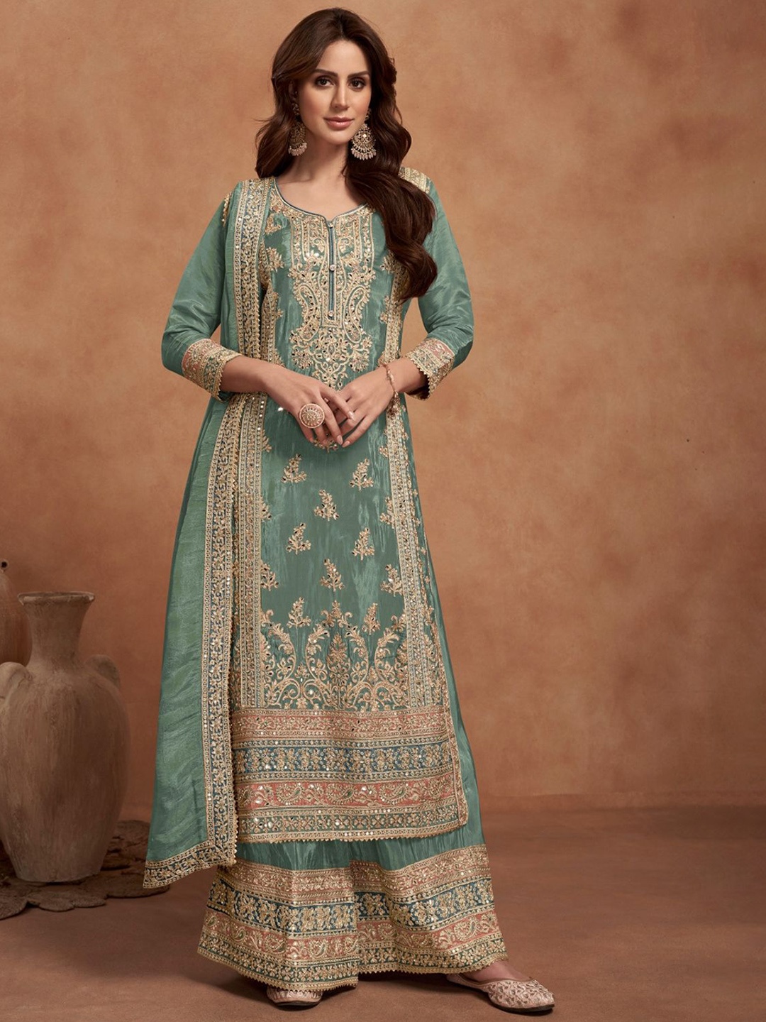 SURATSUIT Women Floral Embroidered Regular Mirror Work Kurta with Palazzos & With Dupatta, Green
SURATSUIT Women Floral Embroidered Regular Mirror Work Kurta with Palazzos & With Dupatta, Green