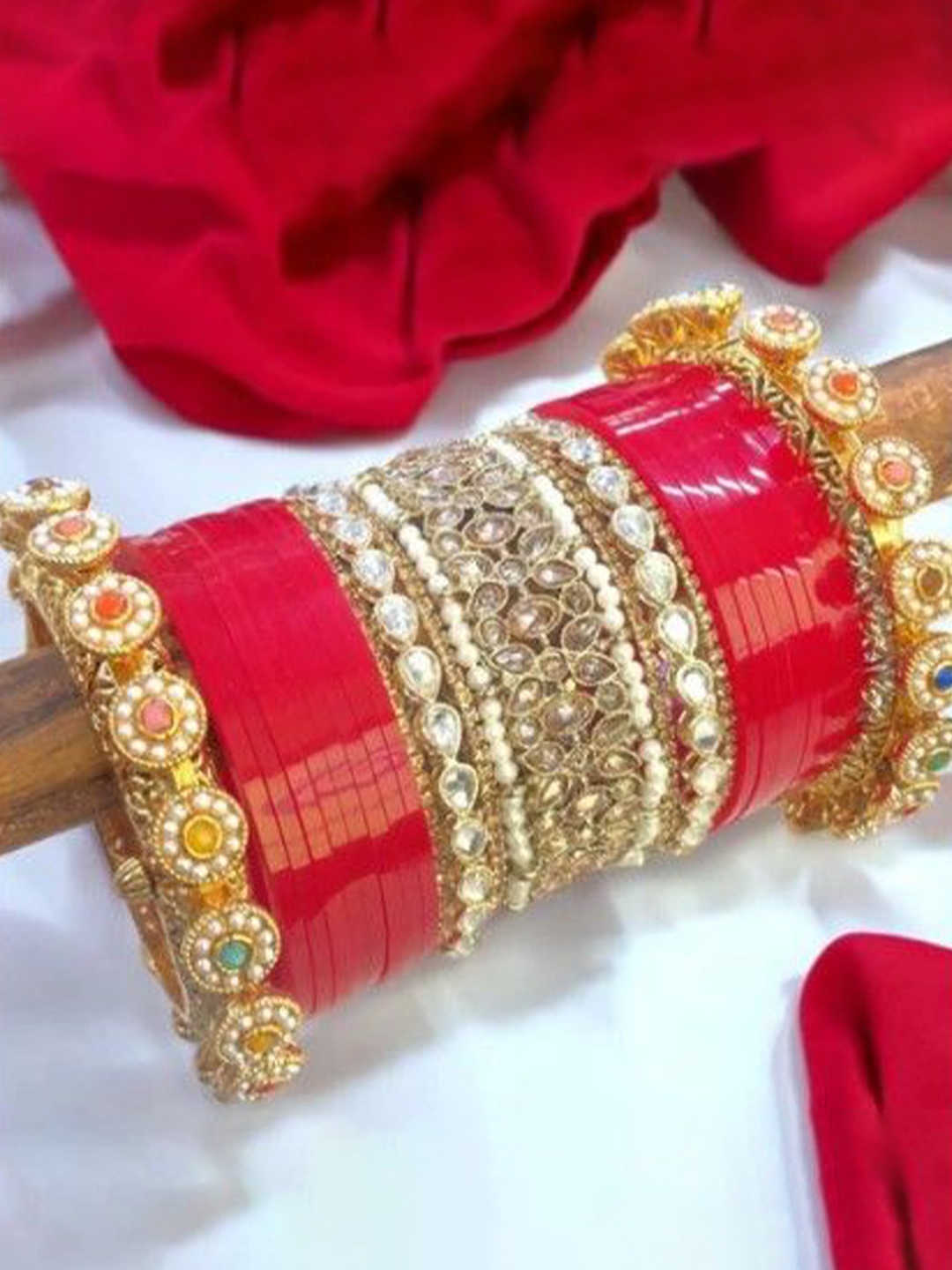 leshya Set Of 42 Stone Studded & Beaded Rajasthani Bridal Chura With Gajra Kada Bangles, Gold
leshya Set Of 42 Stone Studded & Beaded Rajasthani Bridal Chura With Gajra Kada Bangles, Gold