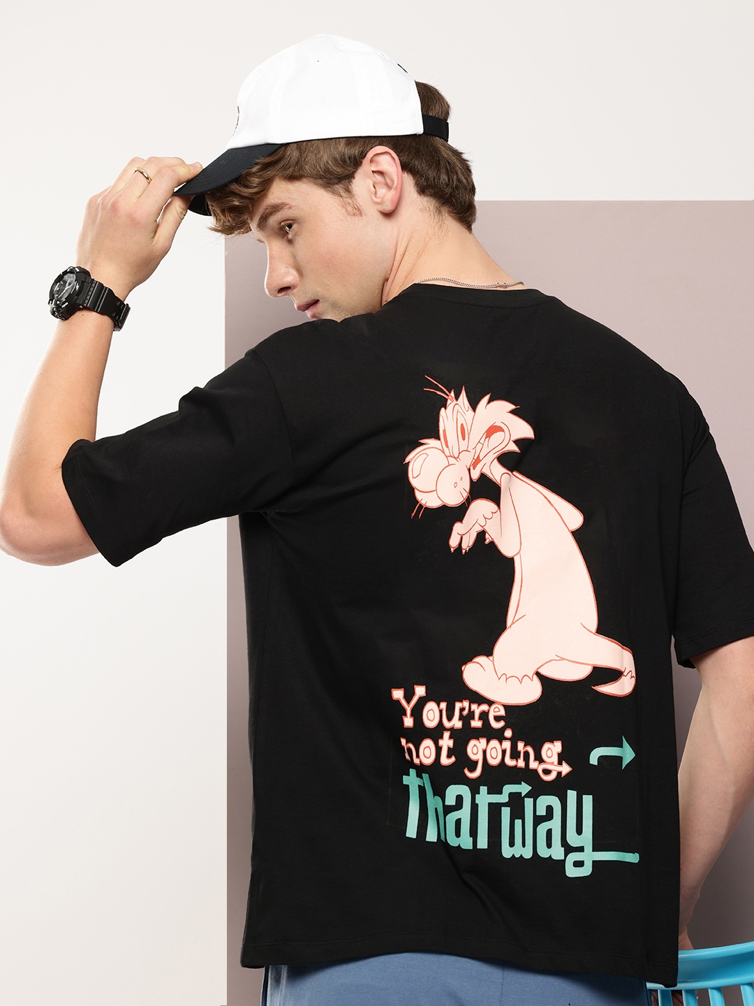 Kook N Keech Looney Tunes Sylvester Printed Drop-Shoulder Pure Cotton Oversized T-shirt, Black
Kook N Keech Looney Tunes Sylvester Printed Drop-Shoulder Pure Cotton Oversized T-shirt, Black