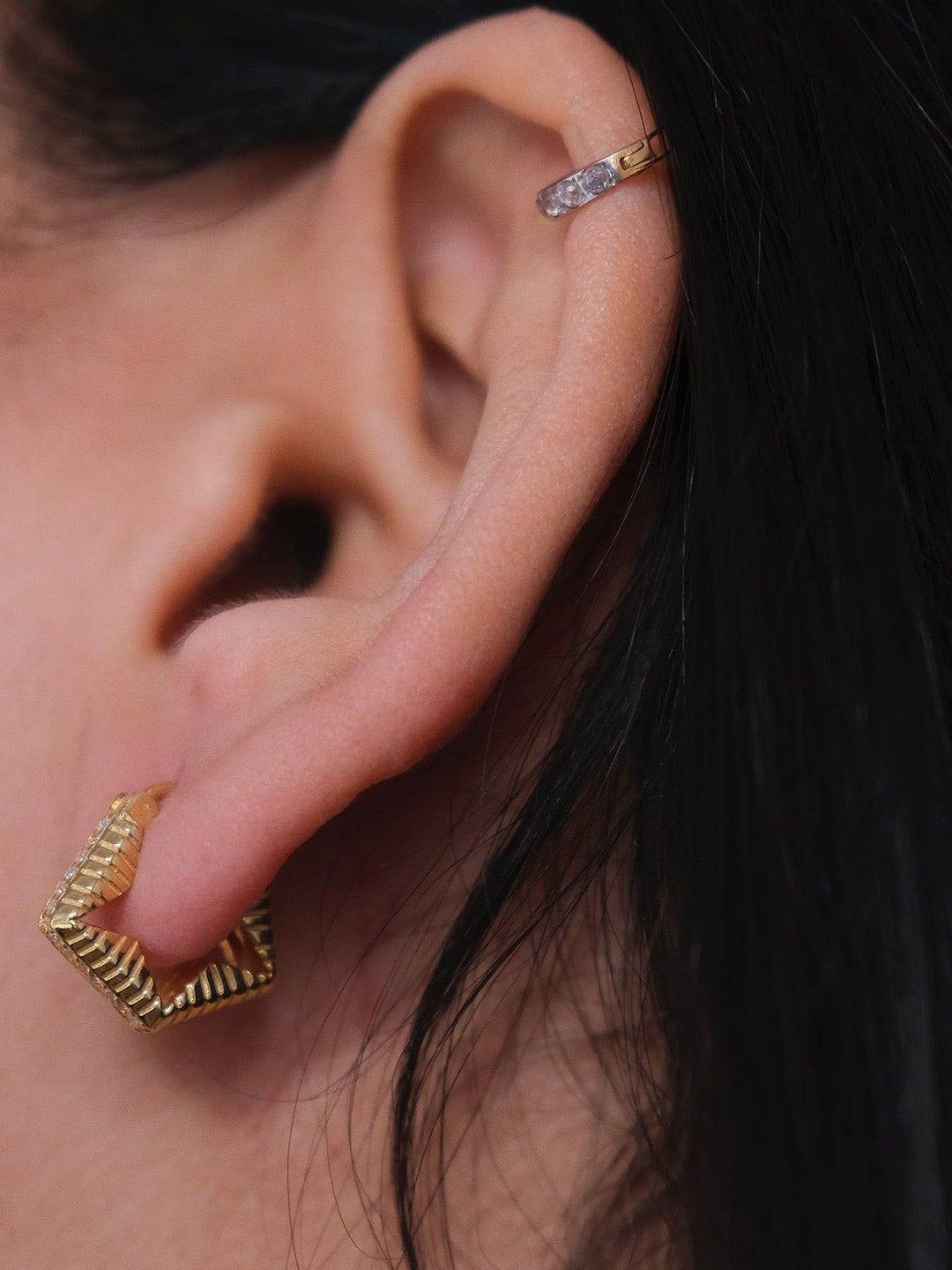 Anushka Jain Jewellery 92.5 Sterling Silver Geometric Shaped Bella Huggies Hoop Earrings, Gold
Anushka Jain Jewellery 92.5 Sterling Silver Geometric Shaped Bella Huggies Hoop Earrings, Gold