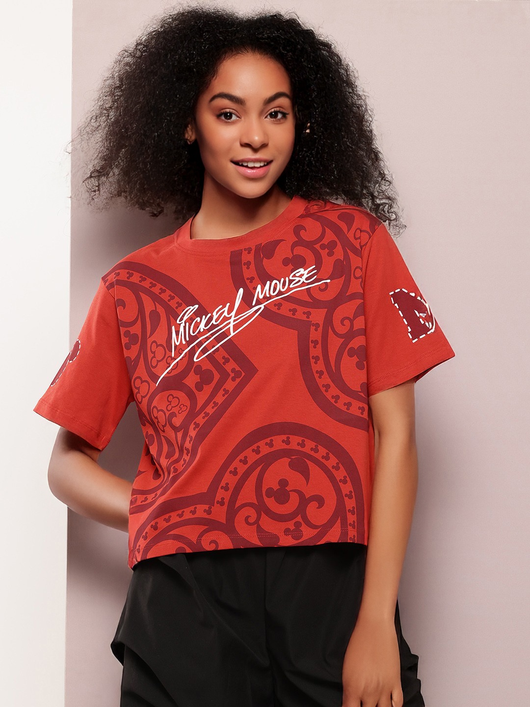 Kook N Keech Disney Mickey Mouse Printed Drop-Shoulder Sleeves Pure Cotton Boxy T-shirt, Red
Kook N Keech Disney Mickey Mouse Printed Drop-Shoulder Sleeves Pure Cotton Boxy T-shirt, Red