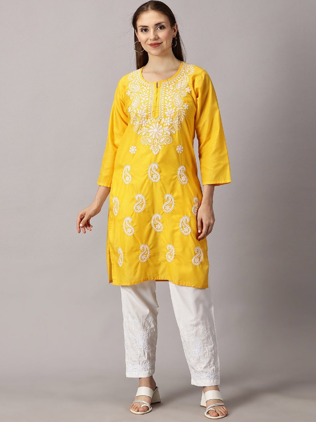 Fashionable Chikan Handikraft Paisley Embroidered Chikankari Cotton Straight Kurta, Yellow
Fashionable Chikan Handikraft Paisley Embroidered Chikankari Cotton Straight Kurta, Yellow