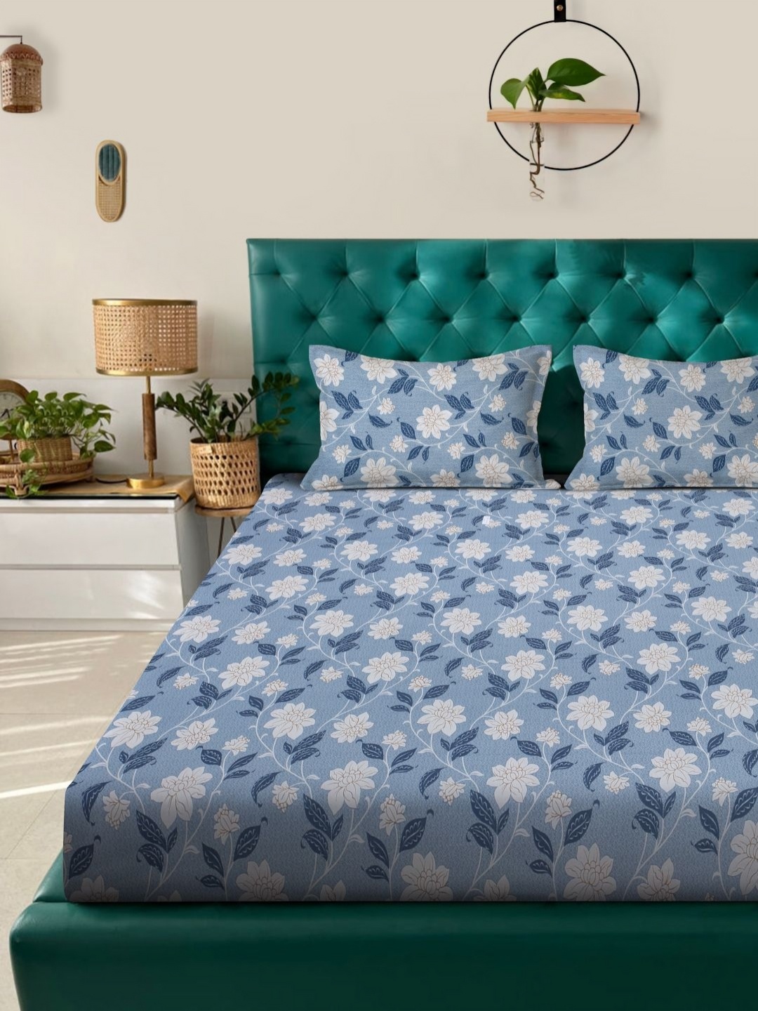 Myntra Elegant Homes Blue Printed 400 TC Pure Cotton King Bedsheet Set 2.25 m x 2.50 m
Myntra Elegant Homes Blue Printed 400 TC Pure Cotton King Bedsheet Set 2.25 m x 2.50 m