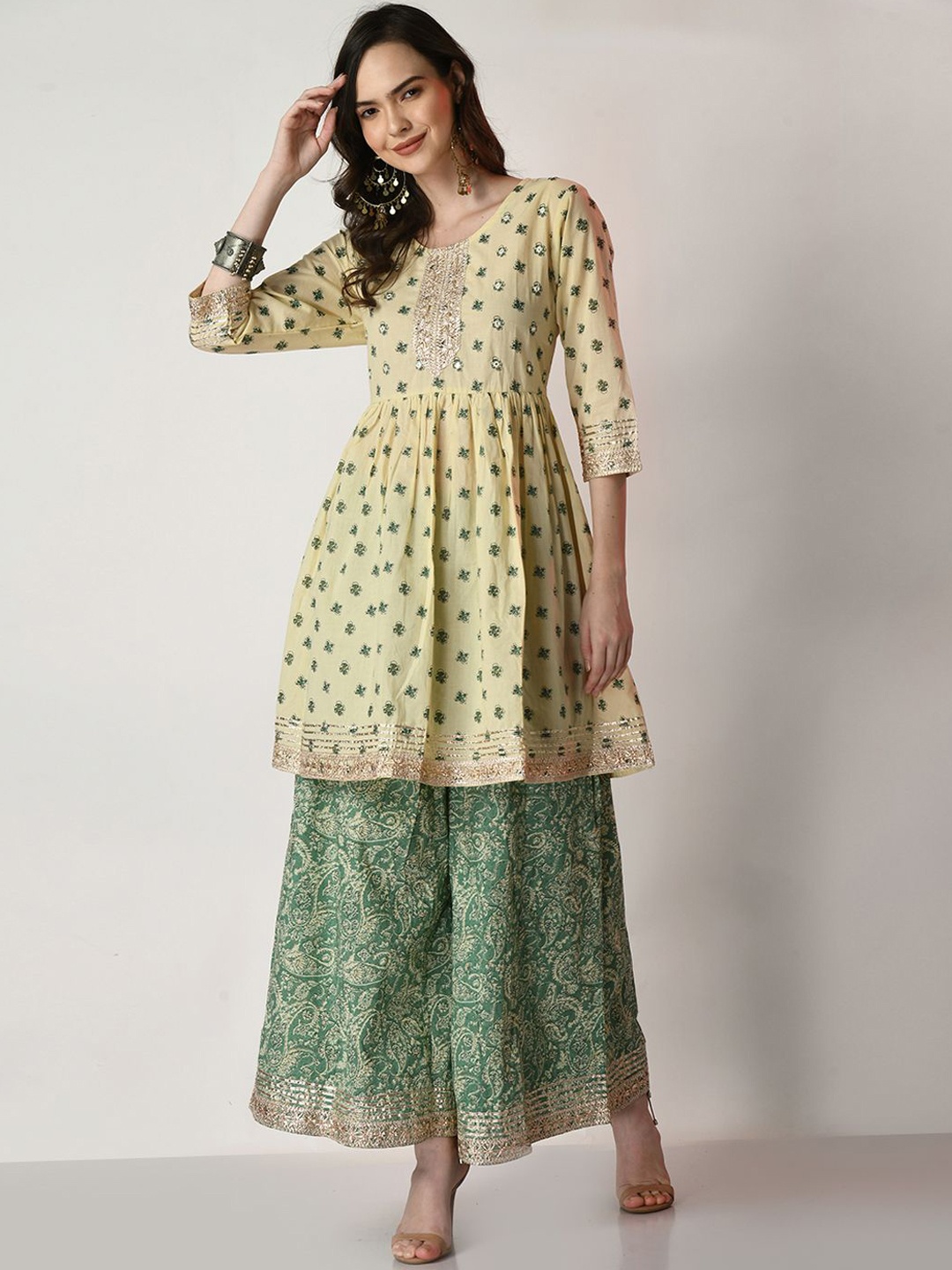 ZOGAN Women Floral Printed Regular Pure Cotton Kurti with Palazzos & With Dupatta, Cream
ZOGAN Women Floral Printed Regular Pure Cotton Kurti with Palazzos & With Dupatta, Cream