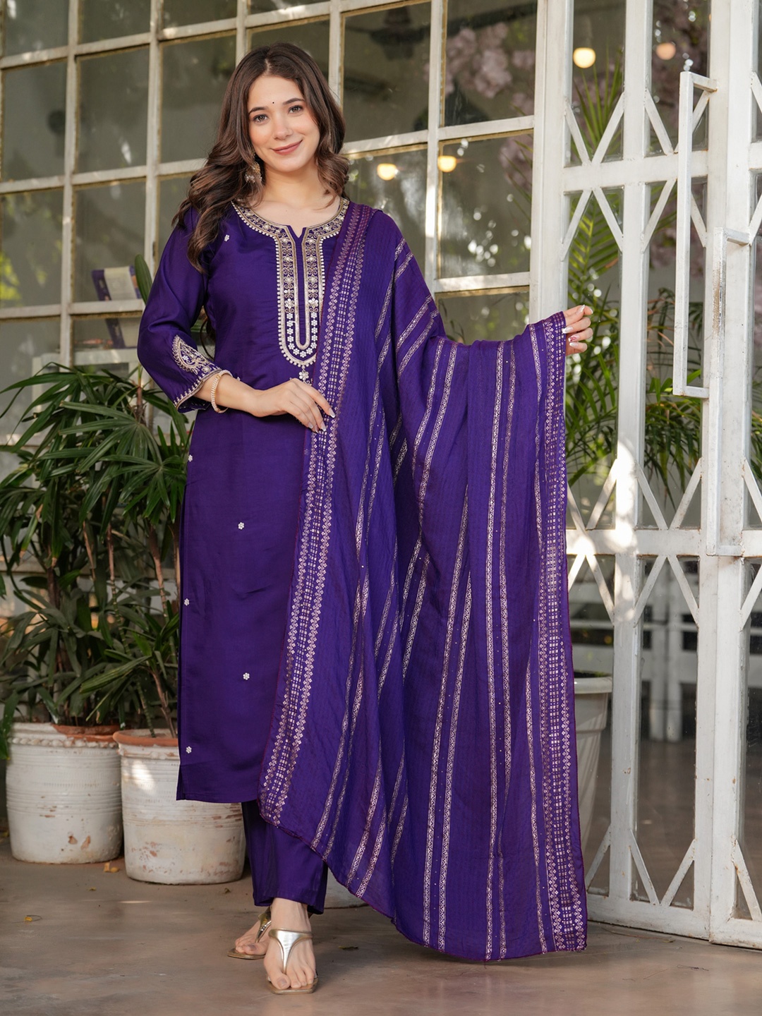 BAPS Women Ethnic Motifs Embroidered Regular Beads and Stones Chanderi Cotton Kurta with Trousers & With, Purple
BAPS Women Ethnic Motifs Embroidered Regular Beads and Stones Chanderi Cotton Kurta with Trousers & With, Purple